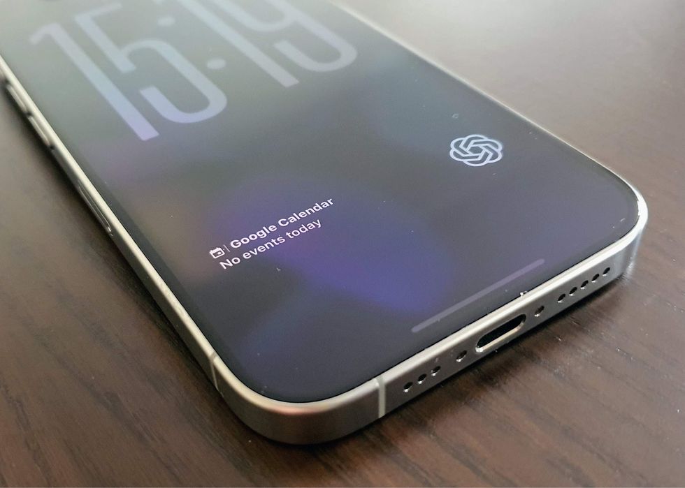 iPhone 15 Pro 256GB Titânio — Impecável, Garantia até 2027
