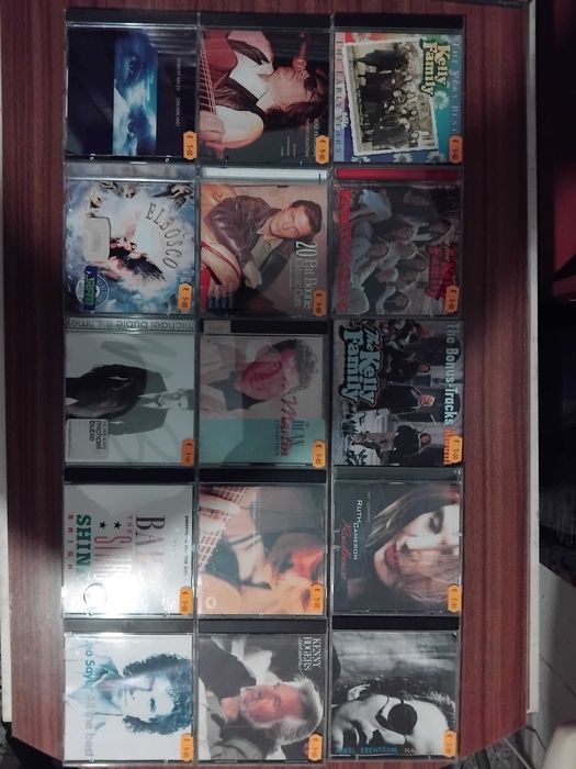 Música em Cd Grupos e Artistas Internacionais 11/25.