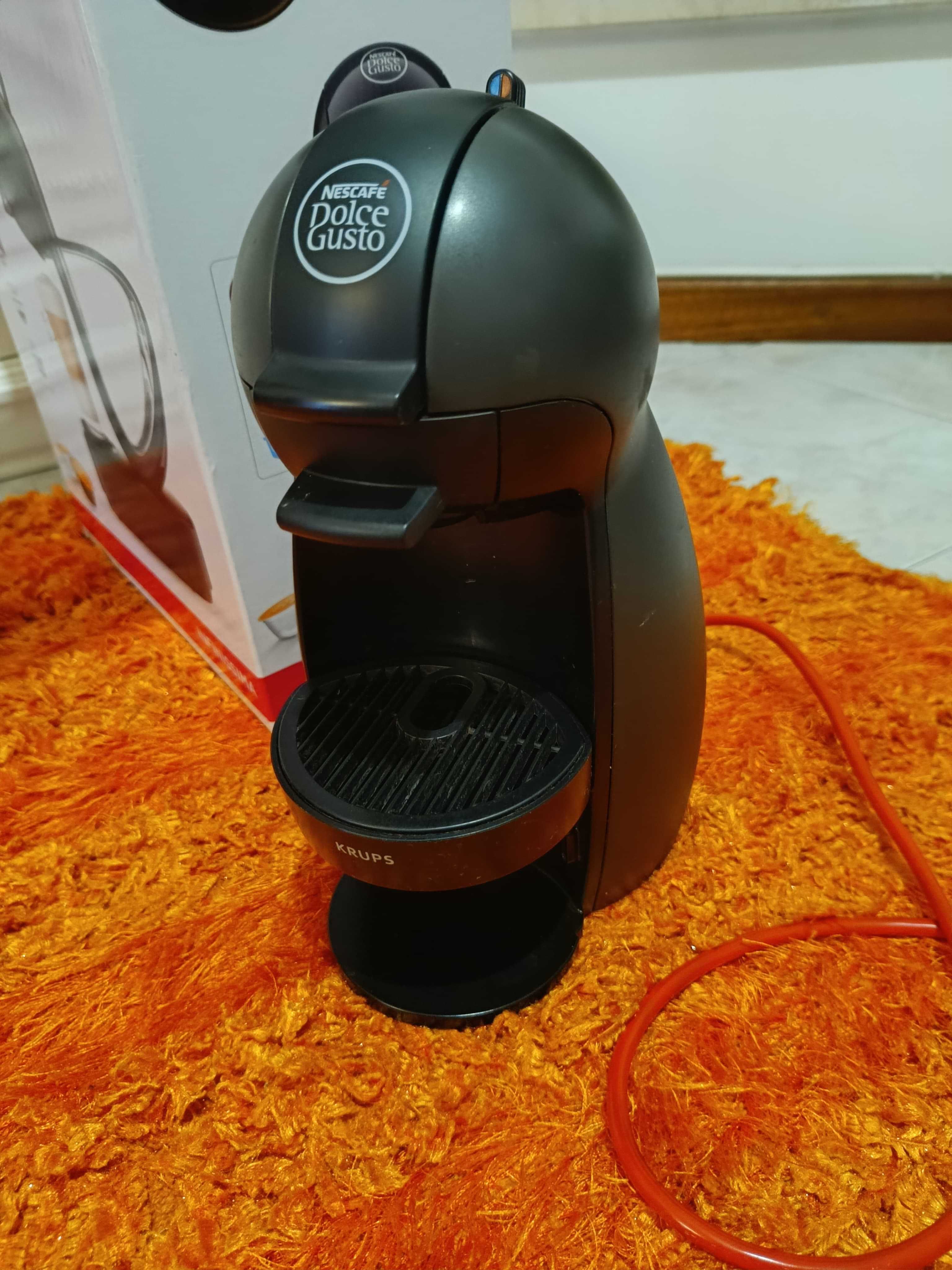 Maquina café Dolce Gusto