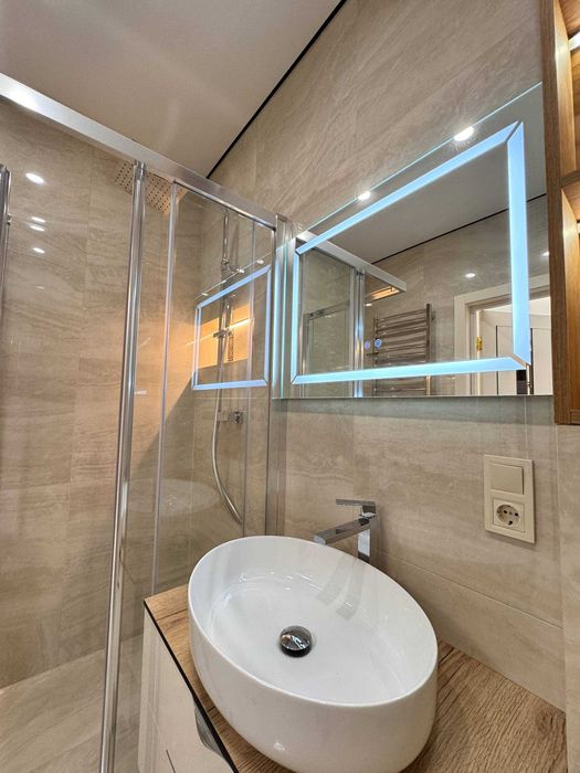 Продається стильна і простора 1 км. квартира з ремонтом у ЖК «Миру».