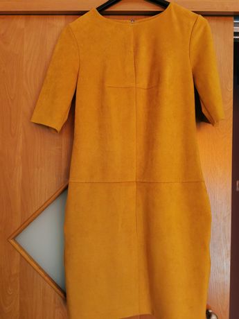 Musztardowa welurowa sukienko-tunika Ezuri S z kieszeniami