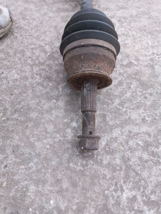 Шруз поворотний кулак полуось передняNissan Navara D40 Pathfinder (05-