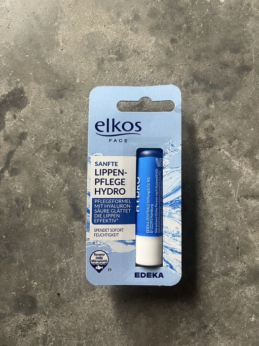 Pomadka nawilżająca do ust