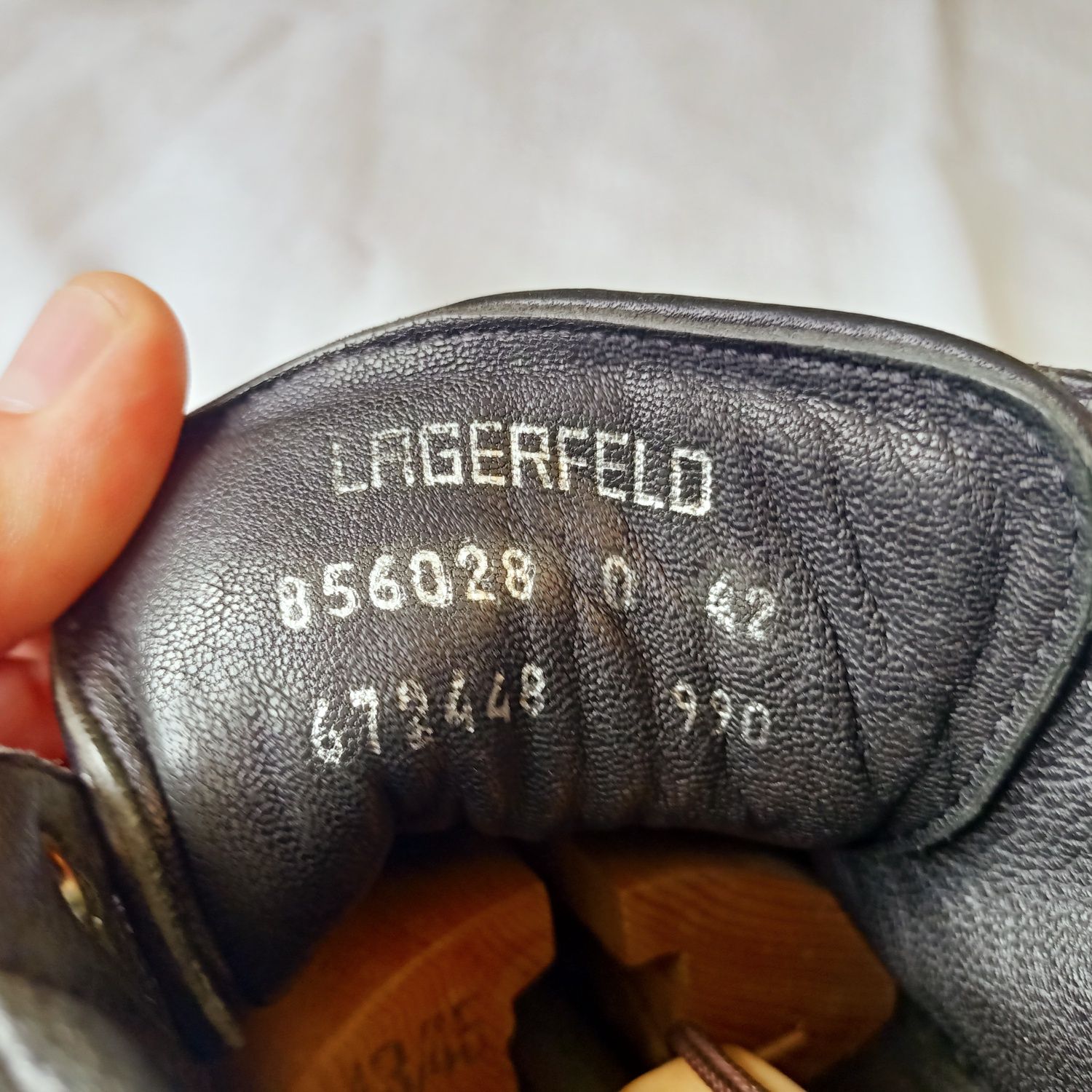 Skórzane buty męskie firmy LAGERFELD , rozmiar 42