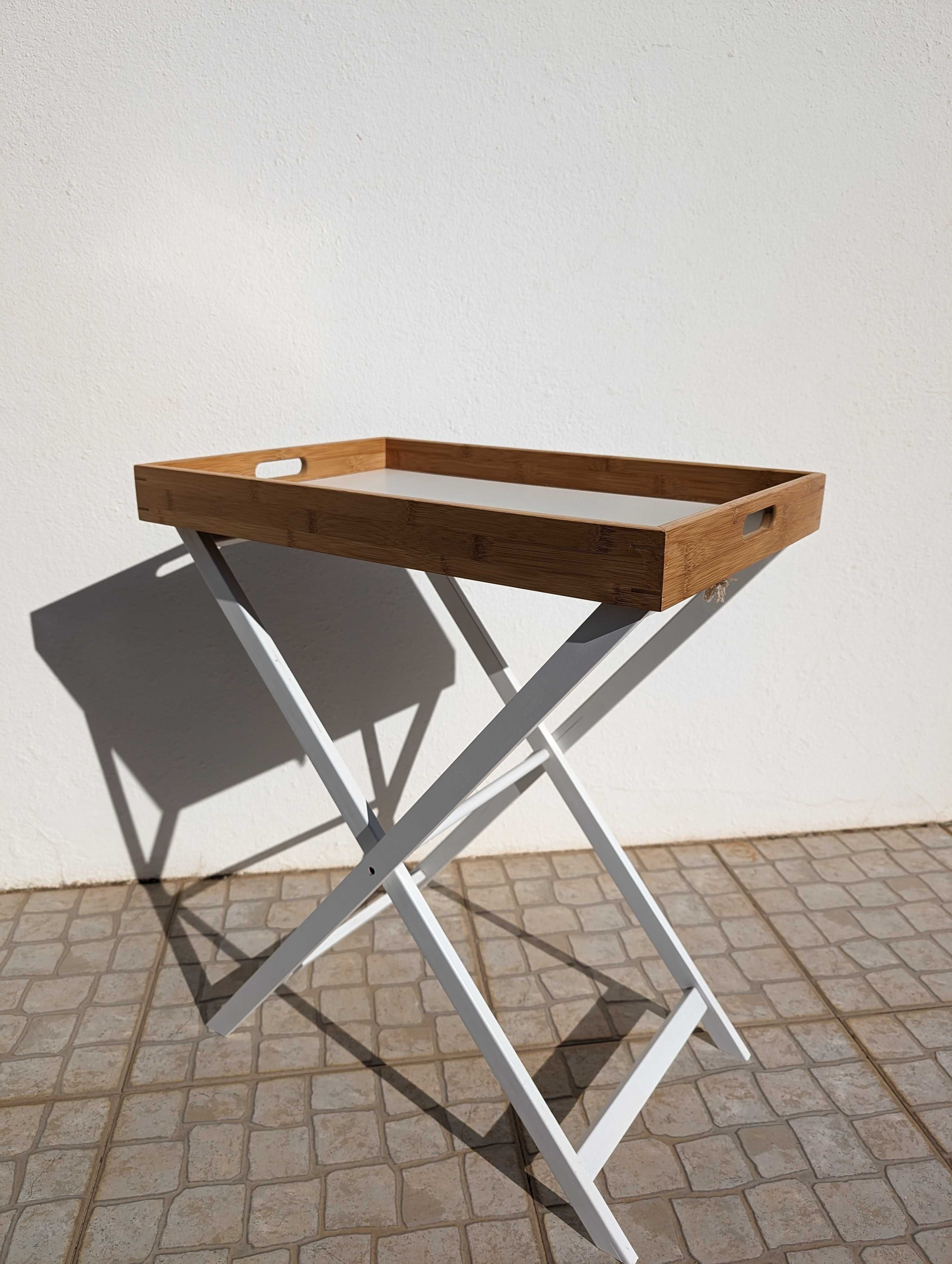 Mesa de apoio desmontável