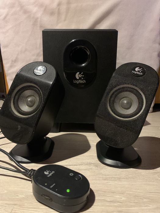 Glosniki 2.1 Logitech x-210