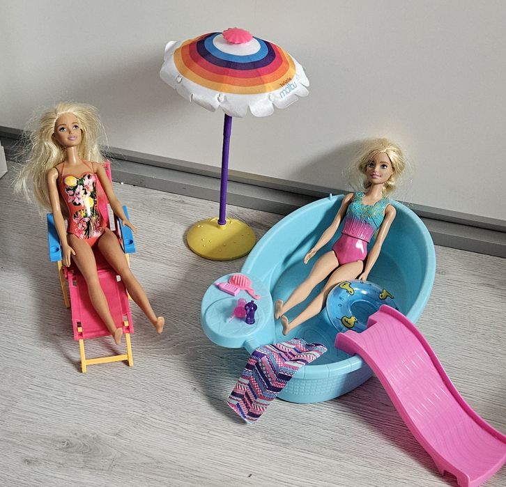 asen , zestaw plażowy + 2x barbie