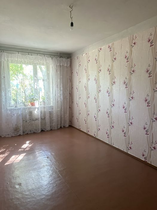 4 комнатная с холлом