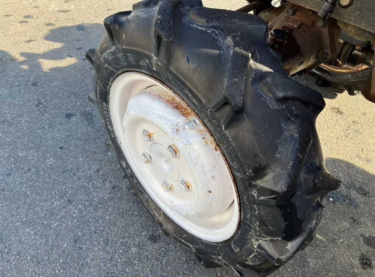Traktor Mitsubishi MT160D - TUZ, WOM