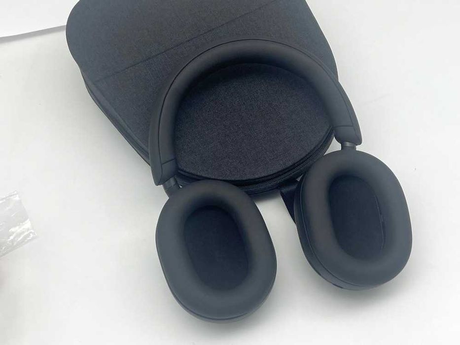 Беспроводные наушники Sony WH-1000XM5 USA Черные -Новые!!!
