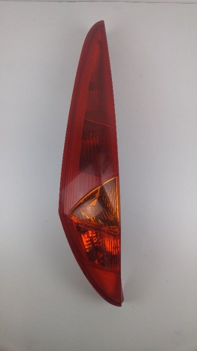 Lampa Lewa Lewy Tył Fiat Punto II Tylna 5D