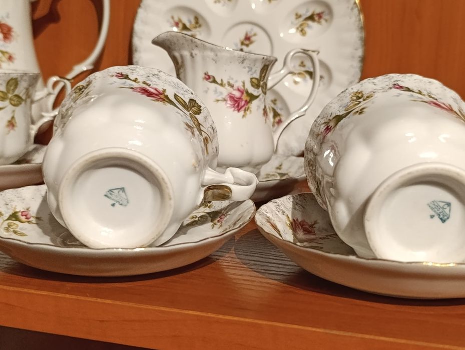 Zestaw do kawy mlecznik cukiernica pięć filiżanek