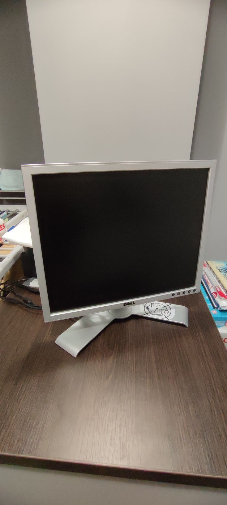 Монитор Dell 19диагональ!