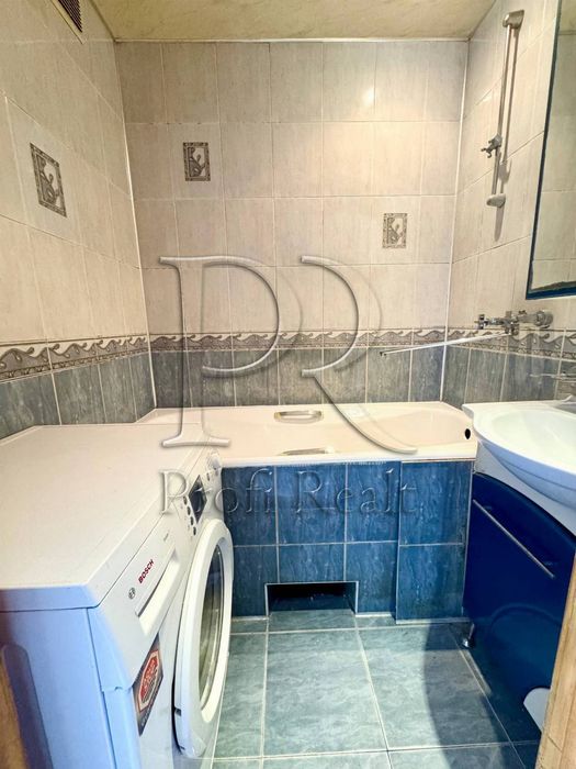 Продаж 3-к квартири Вербицького 28в Харківська Вирлиця Позняки