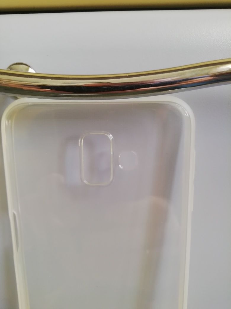 Чехол на  Samsung Galaxy J6 Plus Extra Slim, прозрачный.