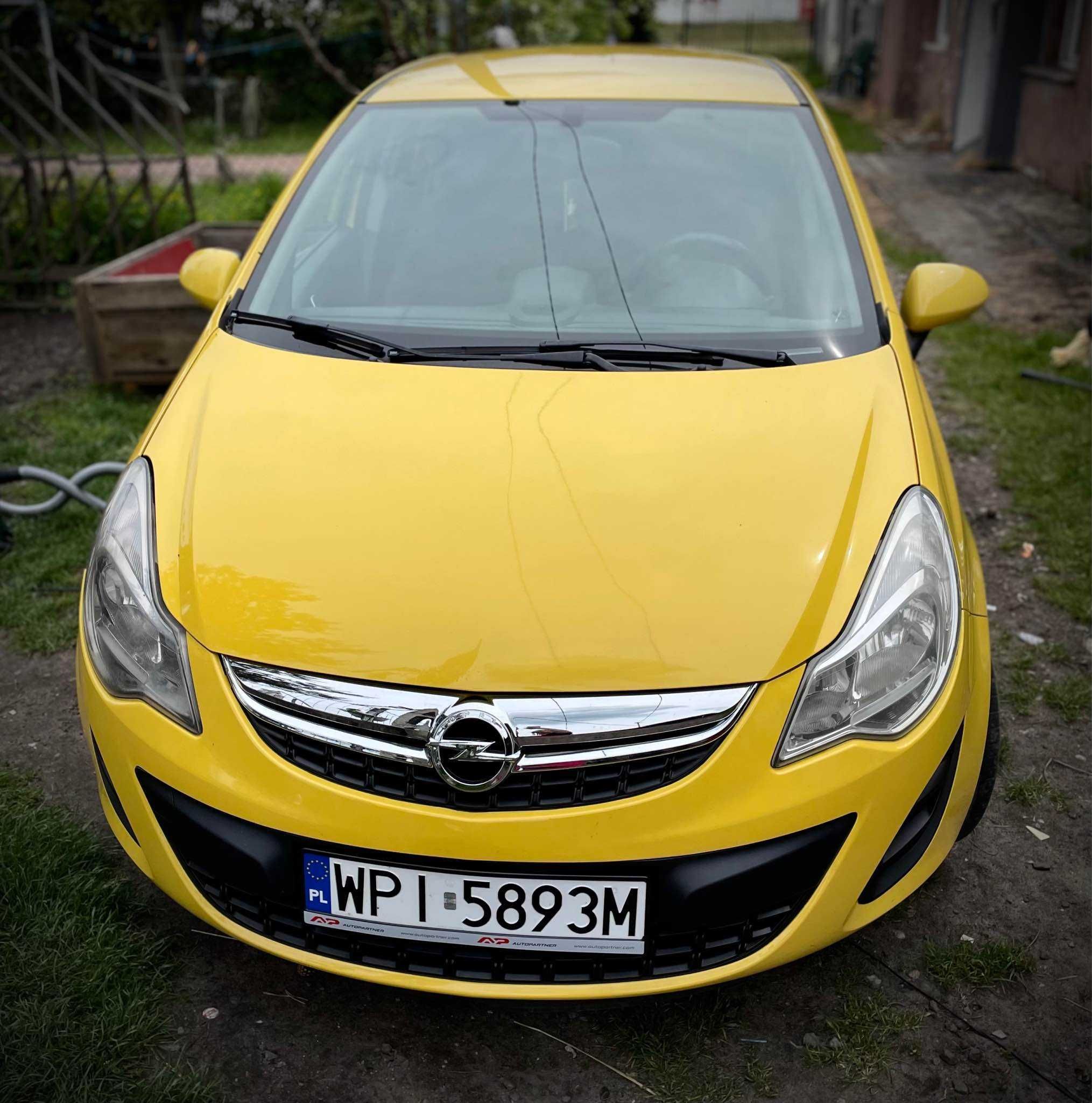 Opel Corsa 1.2 16V Cosmo