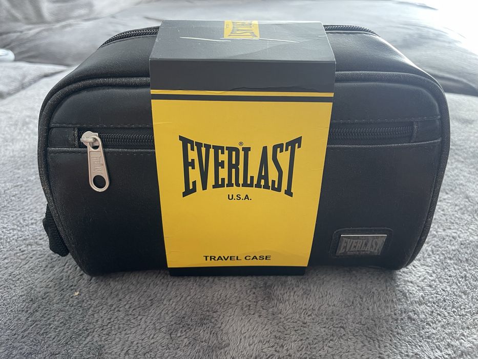 Evarlast U.S.A сумочка Black New