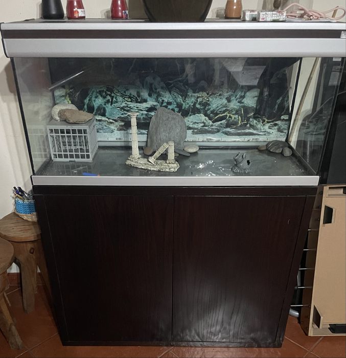 Aquario com movel e filtro incluido