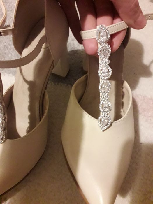 Buty ślubne 37 piękne, bogato zdobione