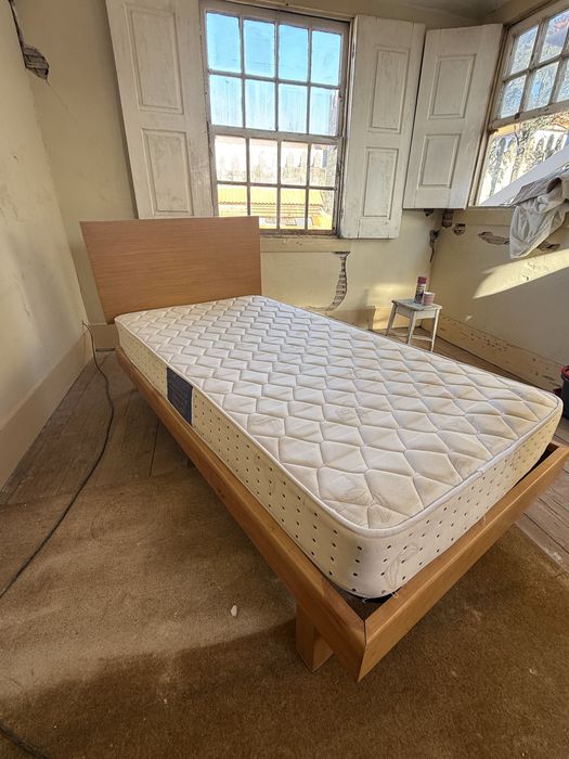 Cama de Solteiro com Colchao Ortopedico