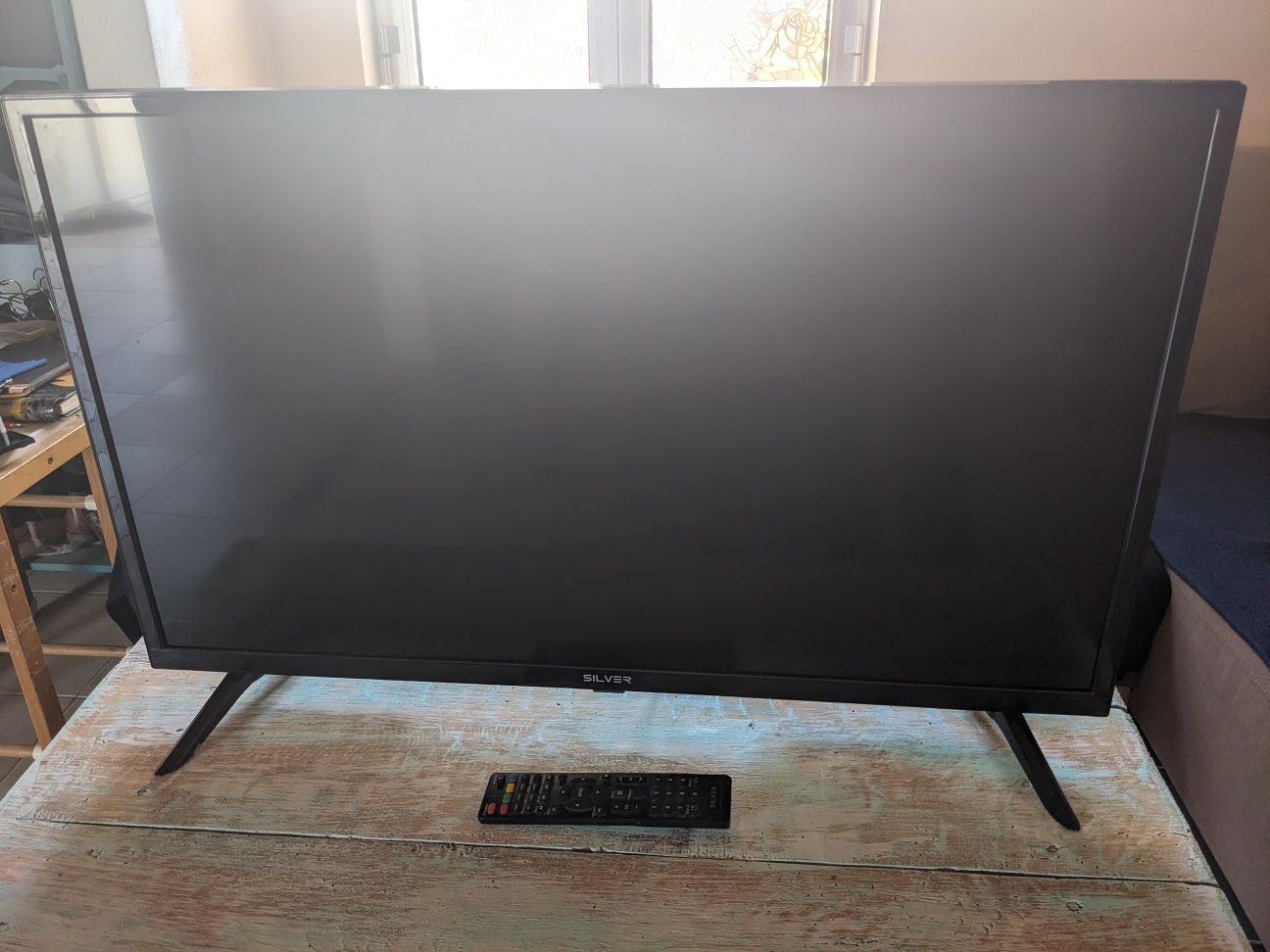 Televisão silver LED HD 32"