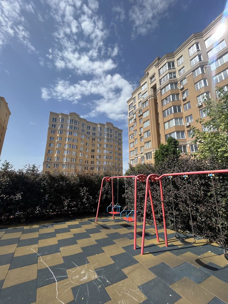 Продаж двокімнатної гарної квартири, ЖК Софія Клубний,частковий ремонт
