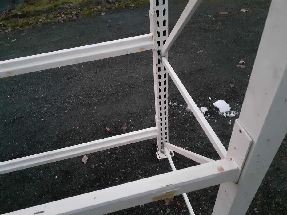 Regal mago do warsztatu garazu