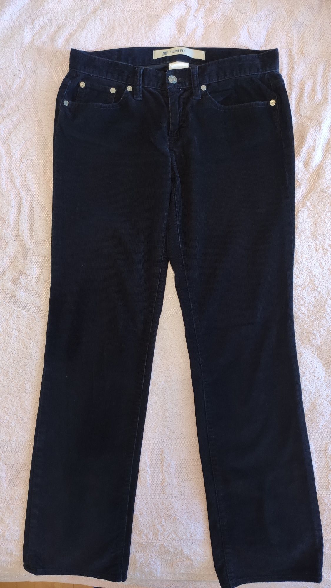 Новые чёрные фирменные вельветовые джинсы брюки Gap 28 размера 32 рост