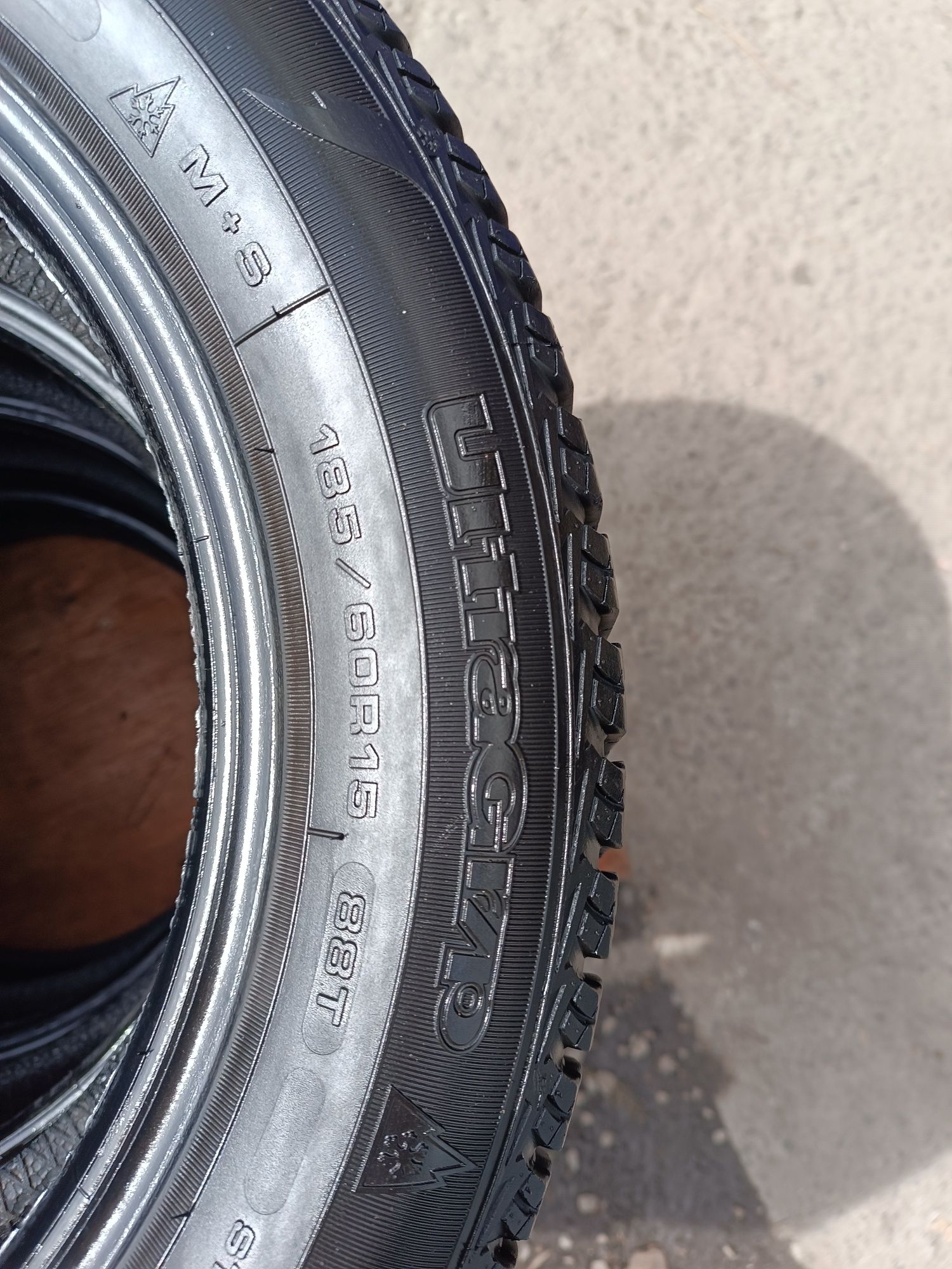 Продам комплект гуми Good Year Ultra Grip 185/60 R 15 в хорошому стан