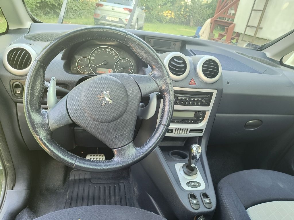 Peugeot 1007 1.6 Benzyna | Jeżdżący | Uszkodzenia | 2005