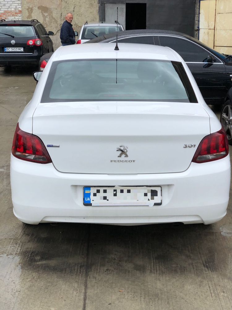 Оренда авто Peugeot 301, 1.2 бензин 3200 грн. в тиждень