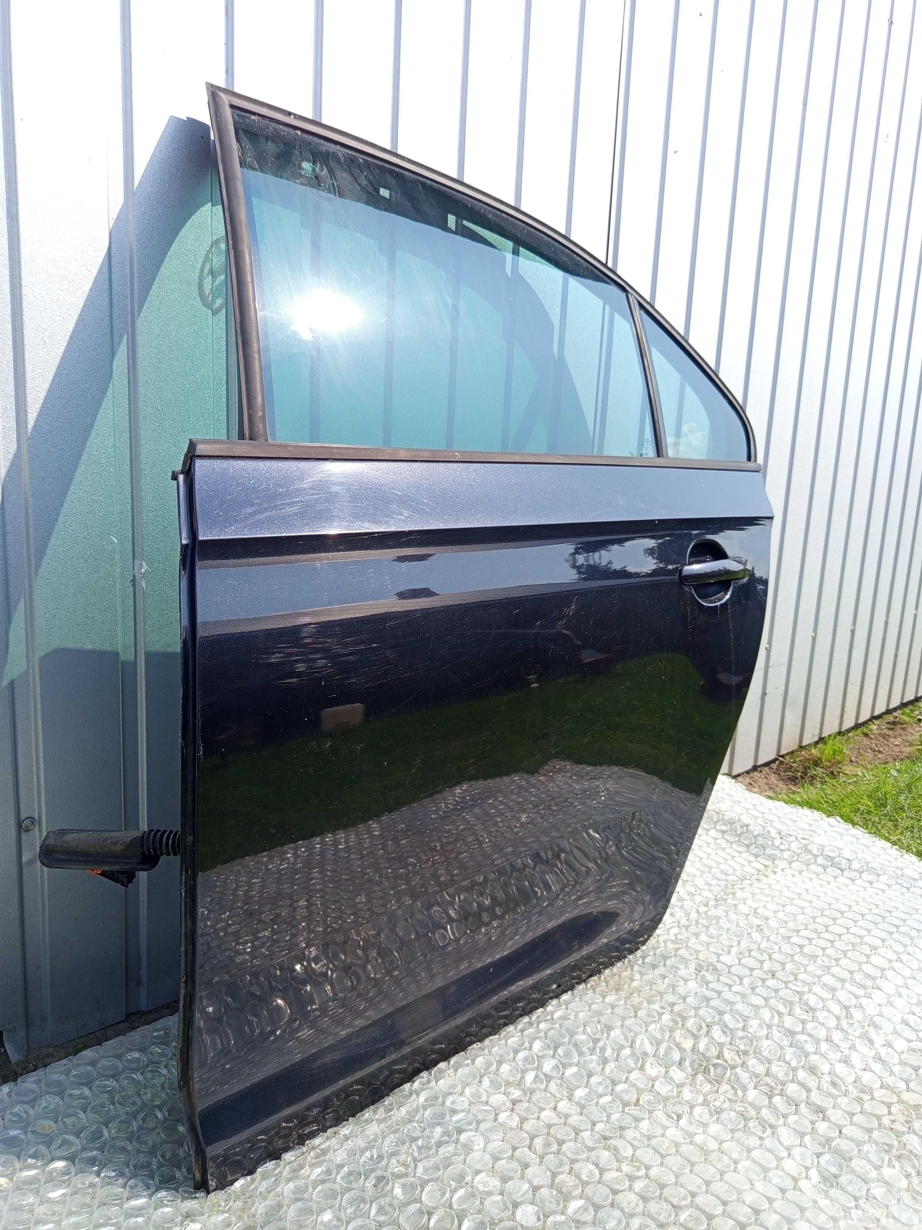Drzwi Lewe Tył tylne SEAT TOLEDO IV Sedan 14r. Skoda Rapid lak. LF9R