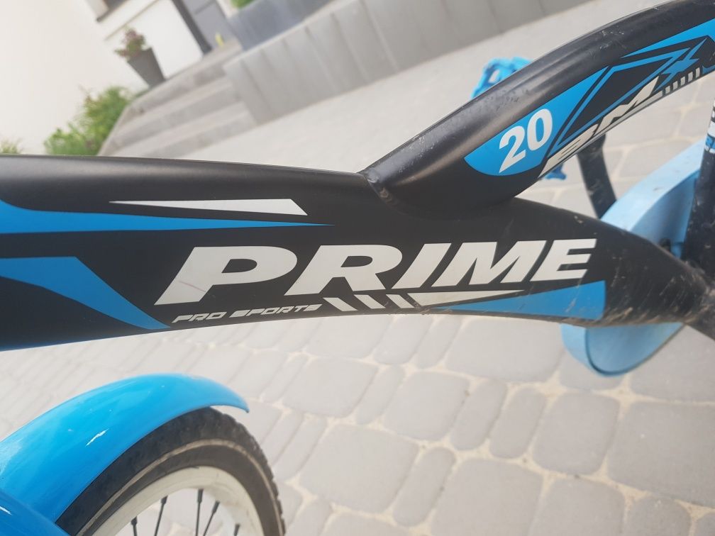 Rower dziecięcy firmy Prime niebieski