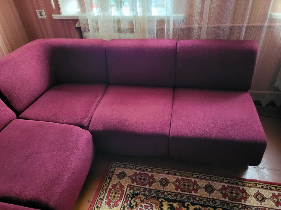 Кутовий диват і 2 крісла