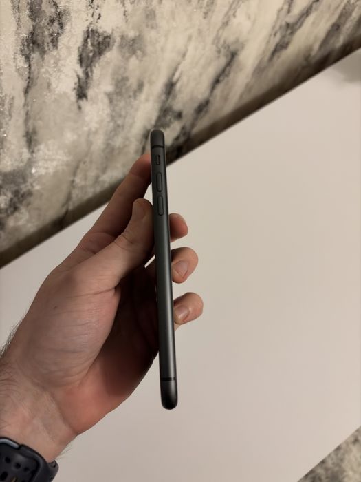 Iphone 11 Black (128 gb). Все в оригіналі. (айфон 11 чорний 128 гб)