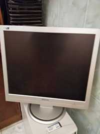 Computador ( monitor LCD e torre)