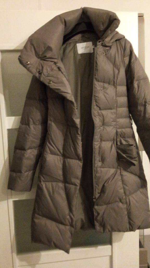 Dłuższa kurtka zimowa r.36 kolor ciemny szary