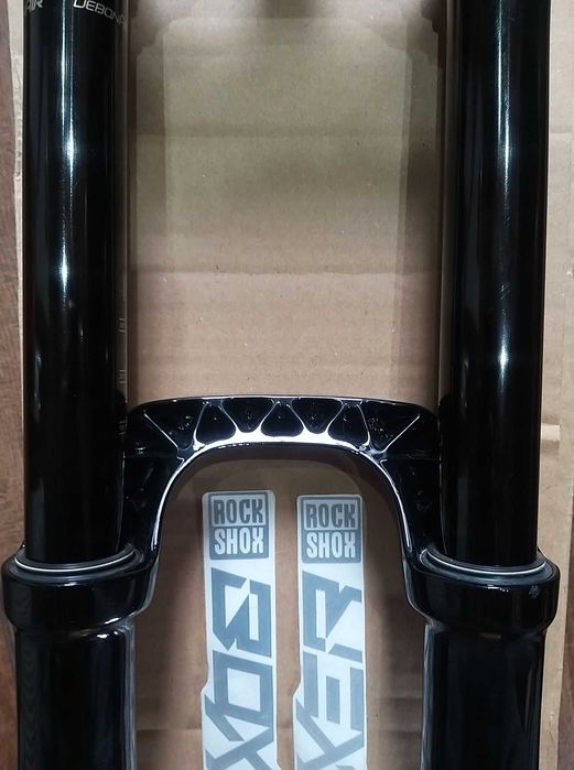 rock shox boxxer ultimate charger 2.1 RC2 HC97 fox 40 ohlins dh 38