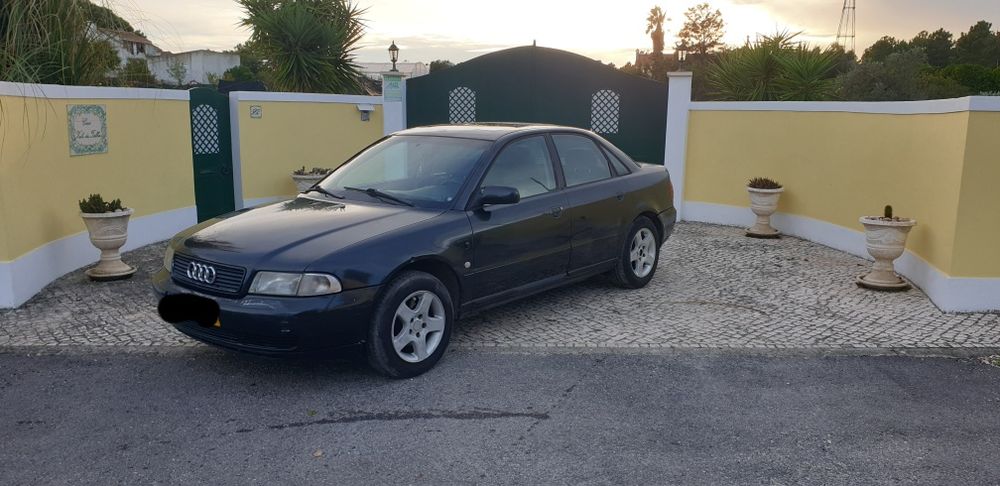 Audi A4 1.6i impecável valor negociável