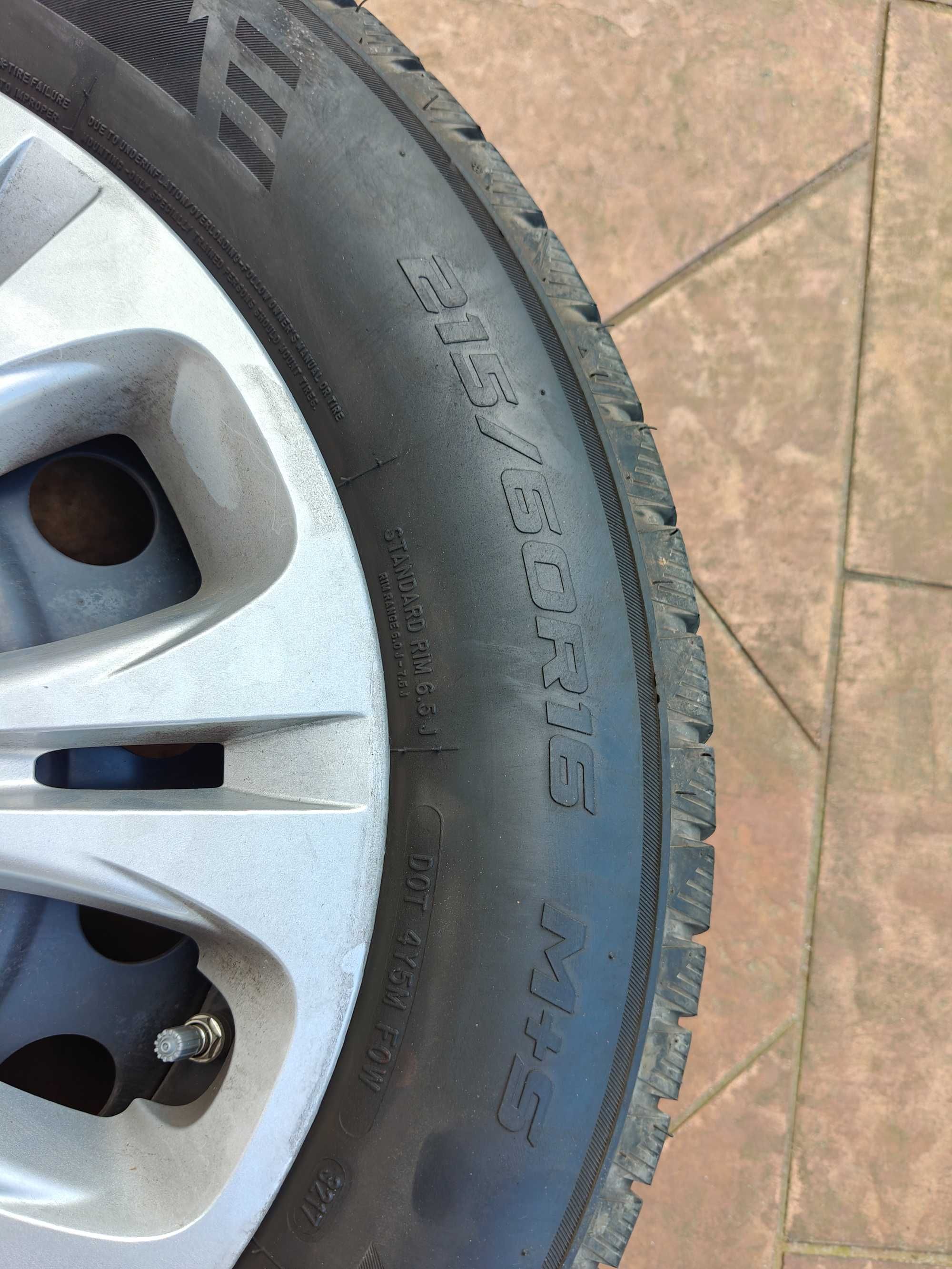 Opony zimowe FORTUNE SNOWUFUN FSR-901 215/60R16+felgi+kołpaki SUZUKI