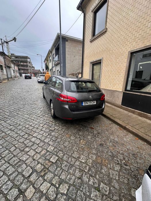 Peugeot 308 SW 1.2 PureTech 130cv Automática EAT8