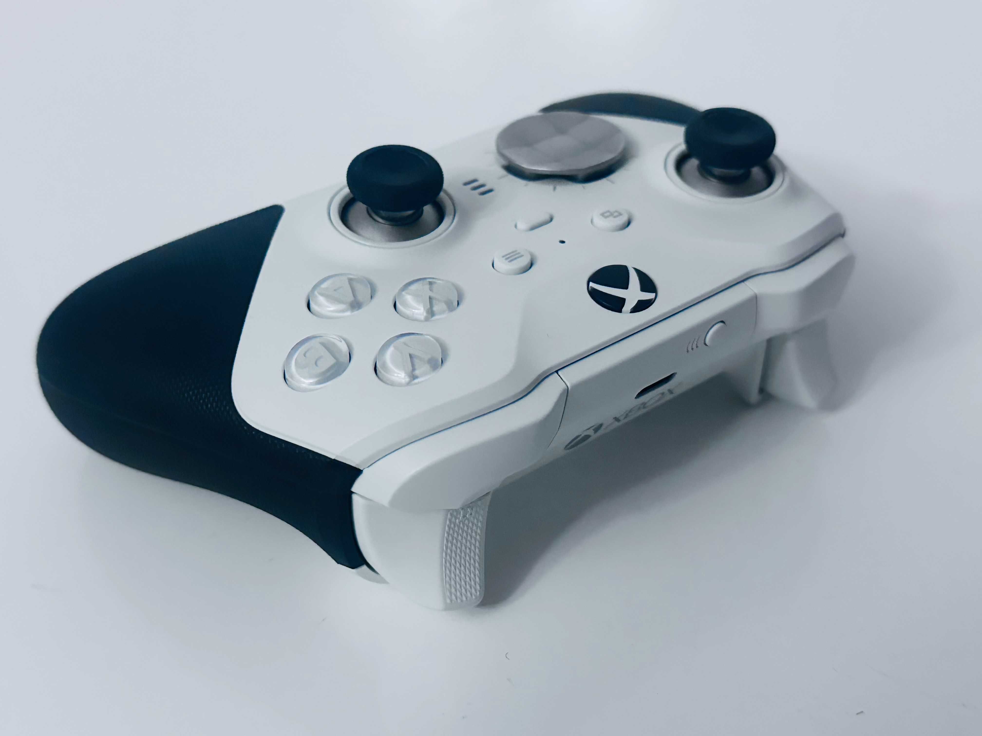 Pad Xbox One Elite Series 2 Super Stan White/Black Microsoft