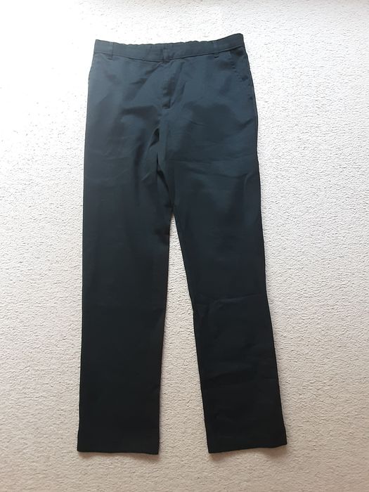 Spodnie czarne  eleganckie 146/152