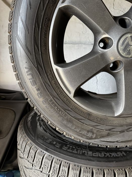 Продам резину 245/65 R17 (SUV) зимняя, шины