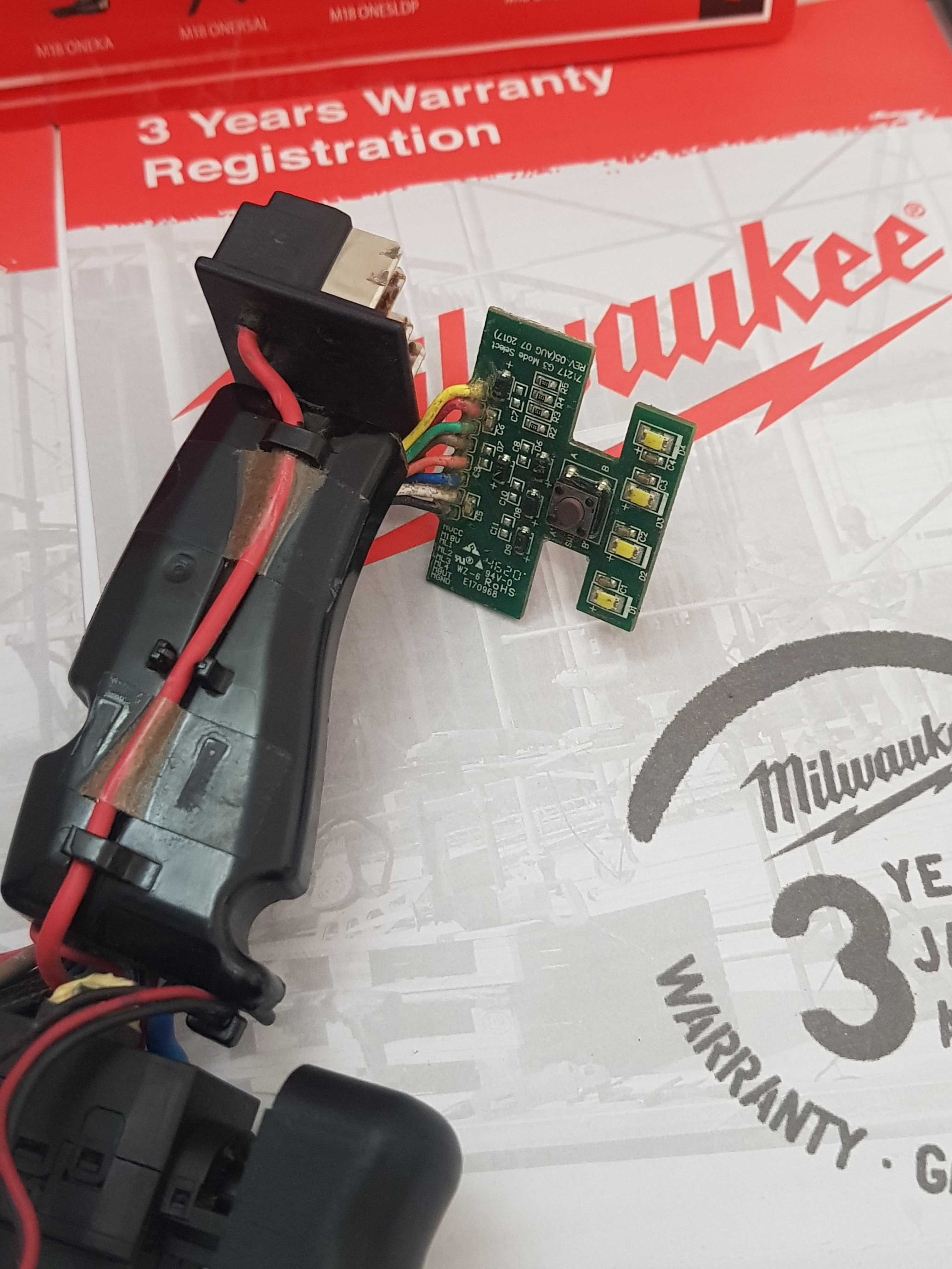 Wylacznik + elektronika do MILWAUKEE M18 FID2 klucz udarowy zakrętarka