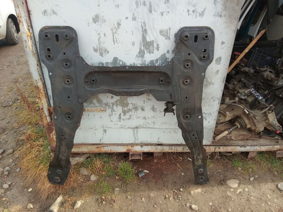Передня балка Peugeot Expert / Citroën Jumpy / Fiat Scudo 1999–2006