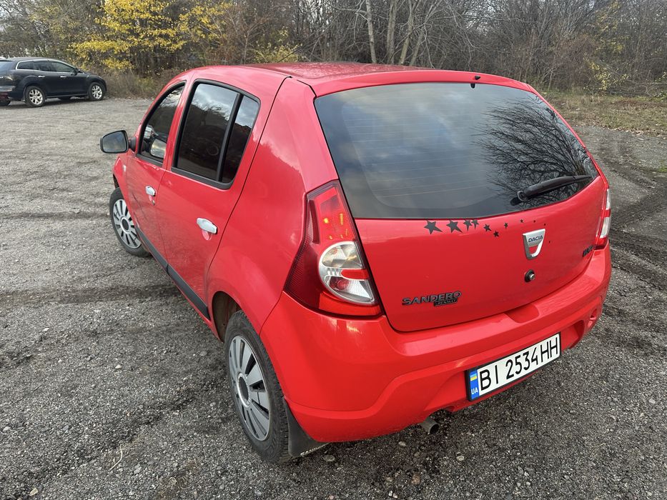 Dacia Sandero 1.4 , 2009 рік