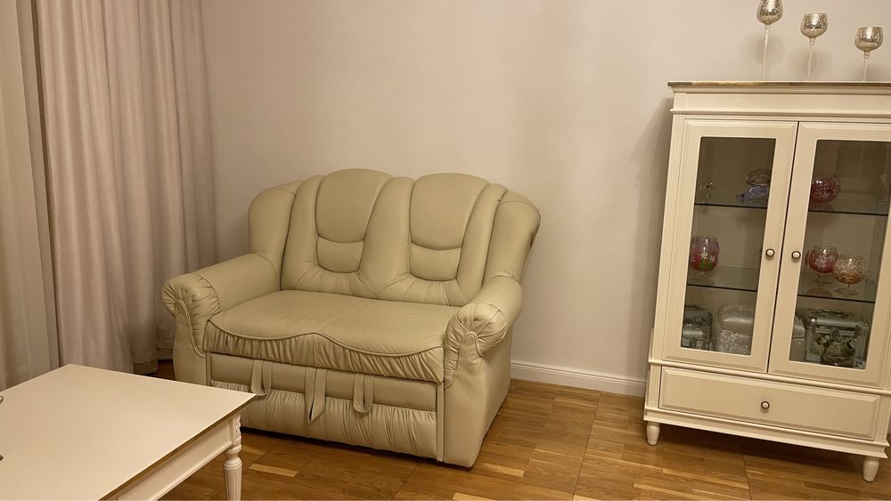 Диван шкіряний