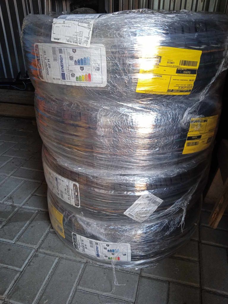 Opony nowe 205/60 R16