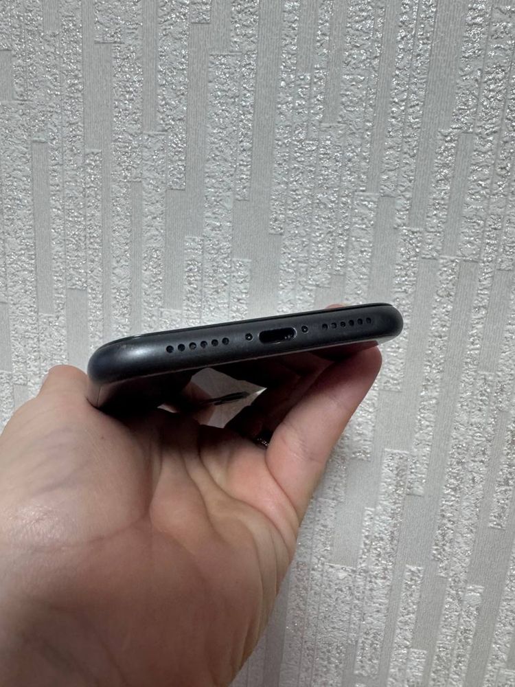 iPhone 11 64Gb Never lock…………………..торг/обмін